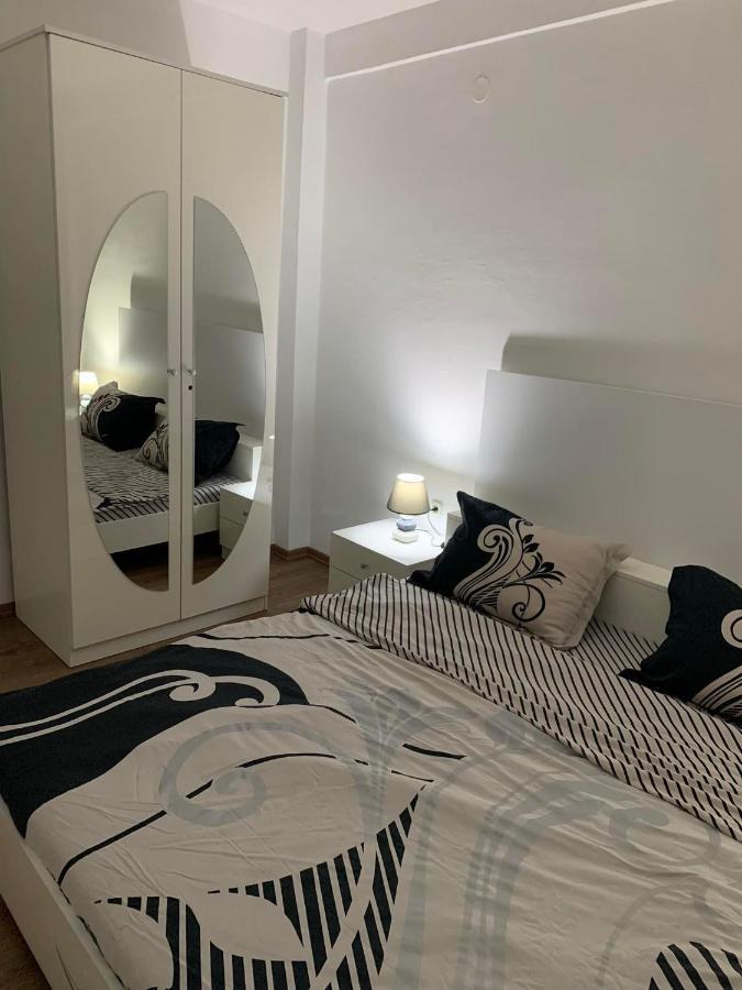 Mar Lux Leilighet Kumanovo Eksteriør bilde